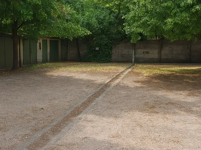 Eladó garázs Székesfehérvár, Horvát István lakótelep, horvát istván 16 nm