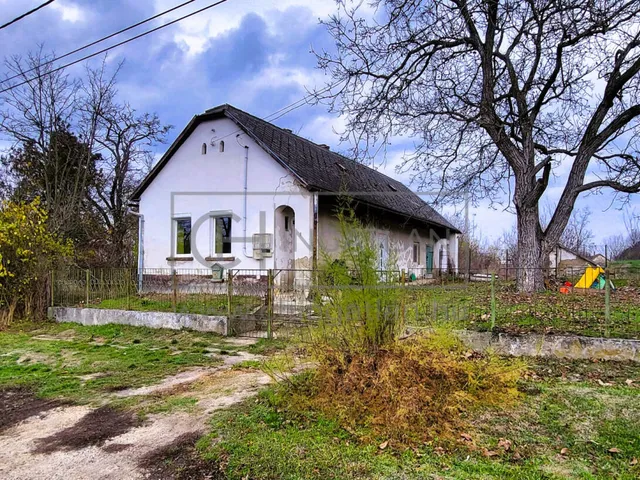 Eladó ház Dég 54 nm