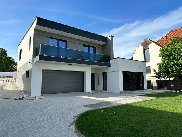 Eladó ház Székesfehérvár 199 nm