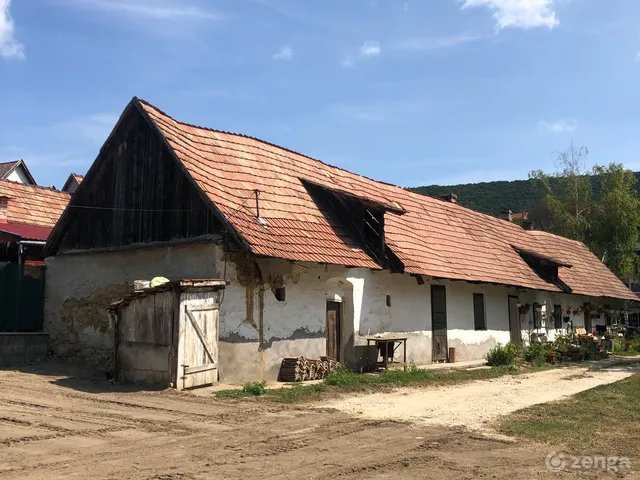 Eladó ház Pilisszántó, Kossuth Lajos utca 58 192 nm