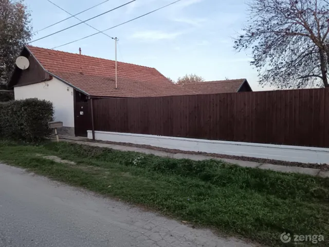 Eladó ház Szelevény 65 nm