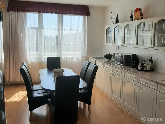 Eladó lakás Debrecen, Újkert 70 nm