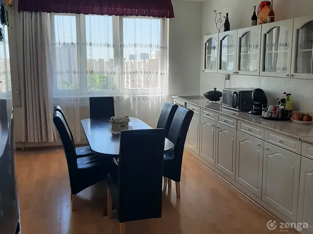 Eladó lakás Debrecen, Újkert 70 nm