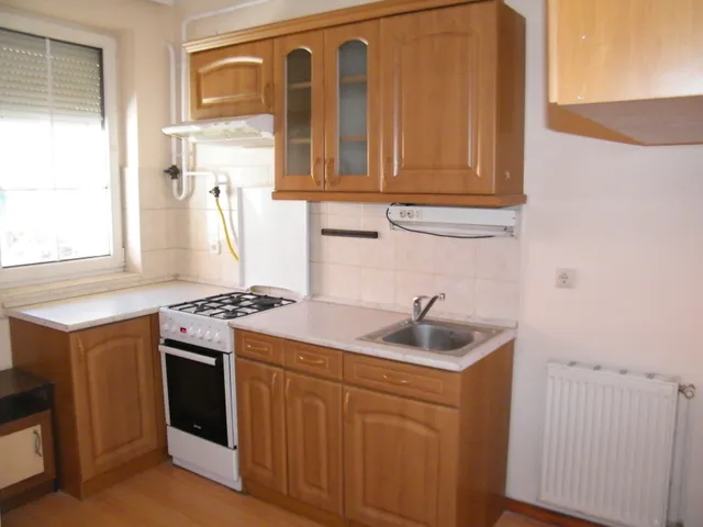 Eladó lakás Pápa, Belváros, Vásár u. 2. 49 nm