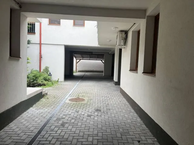 Kiadó lakás Pápa, Belváros 79 nm