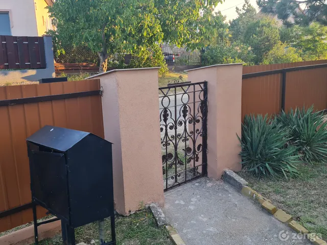 Eladó ház Erdőkertes, Kincstári ligetek 40 nm