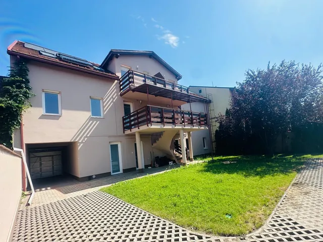 Eladó ház Budapest XV. kerület, Rákospalota 124 nm