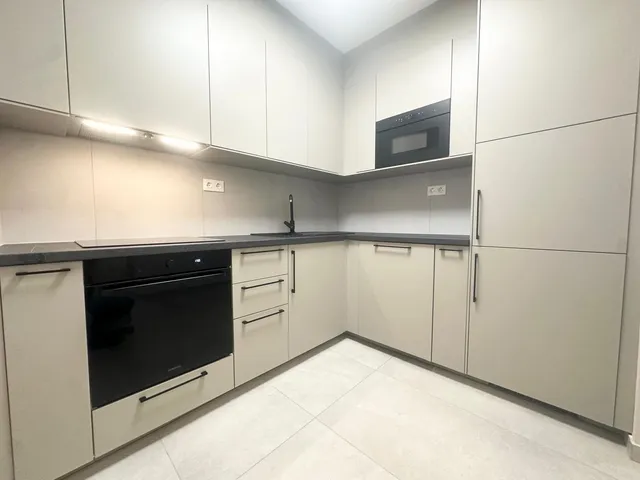 Eladó lakás Budapest III. kerület, Békásmegyer 53 nm