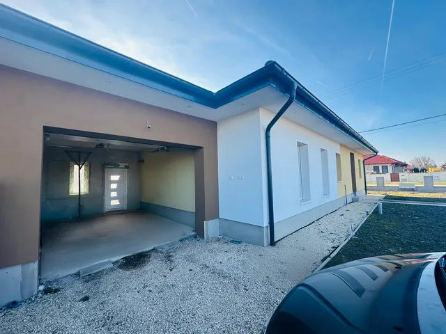 Eladó ház Szentkirály 115 nm