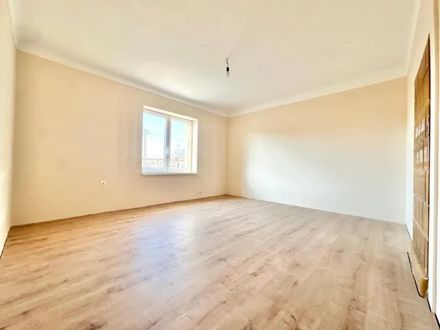 Eladó ház Mikebuda 97 nm