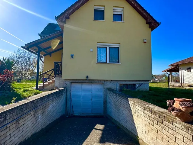 Eladó ház Majosháza 120 nm