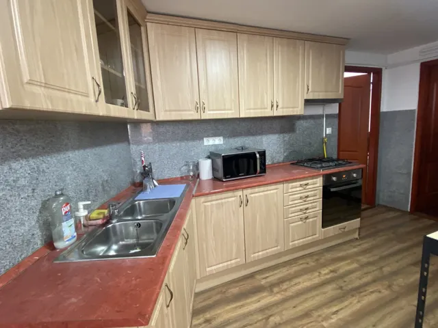 Eladó lakás Székesfehérvár, Belváros 135 nm