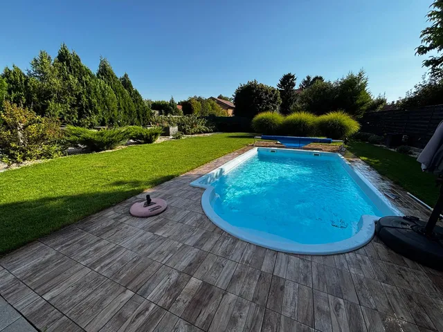 Eladó ház Székesfehérvár, Öreghegy 220 nm