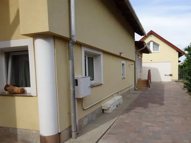 Eladó ház Székesfehérvár, Maroshegy 278 nm