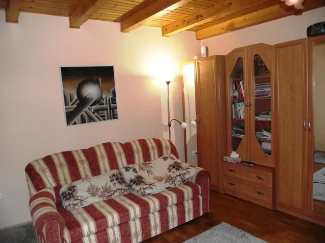 Eladó ház Székesfehérvár, Maroshegy 278 nm