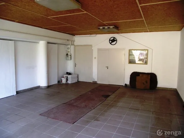 Eladó ház Székesfehérvár, Maroshegy 278 nm