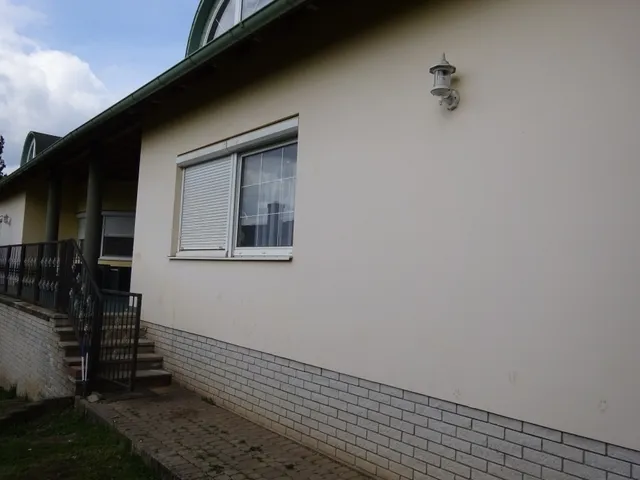 Eladó ház Székesfehérvár, Öreghegy 360 nm