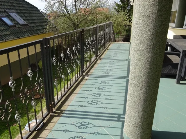Eladó ház Székesfehérvár, Öreghegy 360 nm