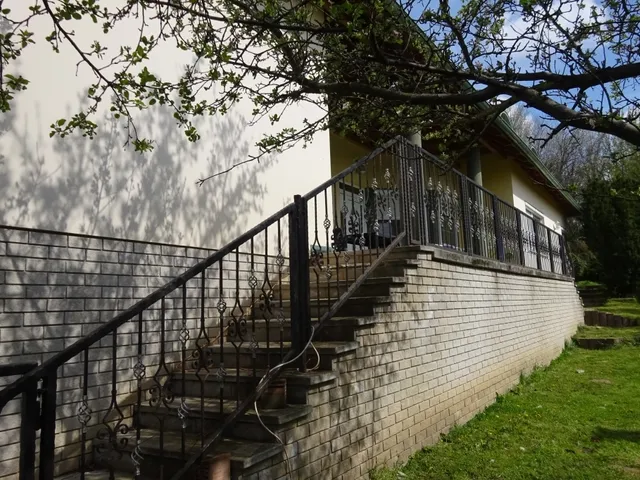 Eladó ház Székesfehérvár, Öreghegy 360 nm