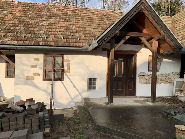 Eladó üdülő és hétvégi ház Súr 99 nm