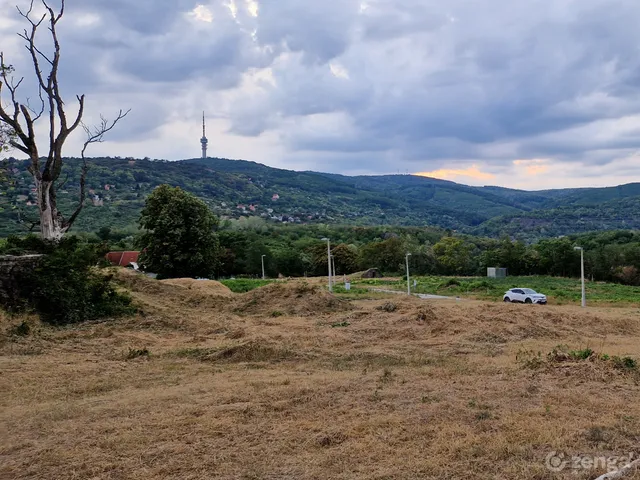 Eladó telek Pécs, Mécses utca 22 946 nm