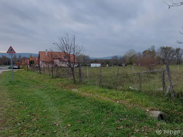 Eladó telek Hegymagas 1100 nm