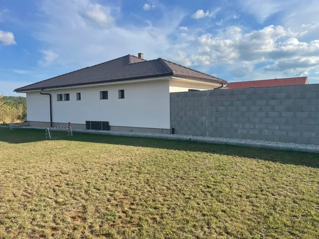 Eladó ház Litér 175 nm