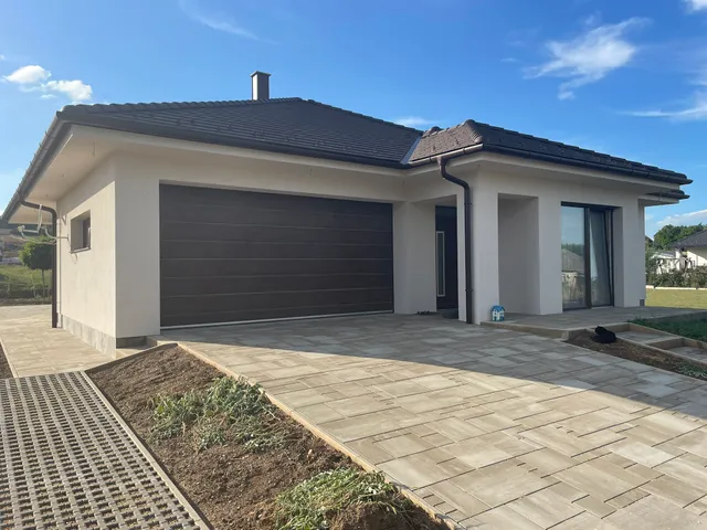 Eladó ház Litér 175 nm