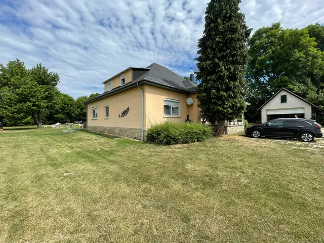 Eladó ház Olaszfalu 500 nm