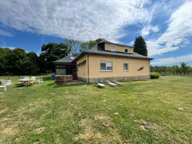 Eladó ház Olaszfalu, Felsőpere 500 nm