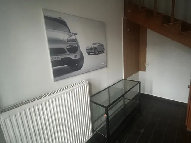 Kiadó kereskedelmi és ipari ingatlan Veszprém, Dózsaváros, Pillér 35 nm