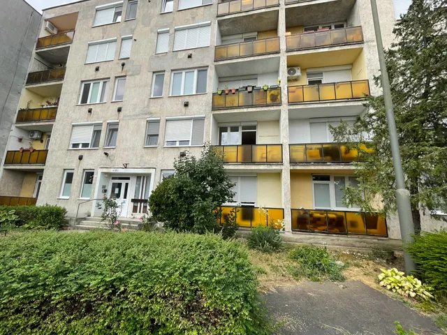 Eladó lakás Veszprém, Endrődi Sándor-lakótelep 54 nm