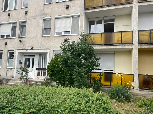 Eladó lakás Veszprém, Endrődi Sándor-lakótelep 54 nm