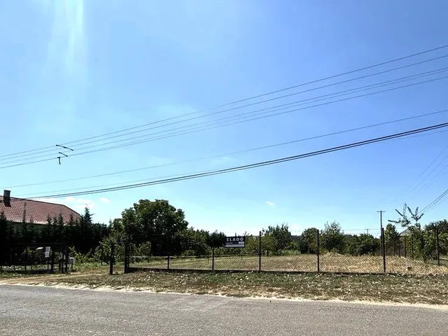 Eladó telek Sülysáp, Tápiósüly 3300 nm