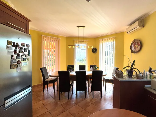 Eladó ház Tata 178 nm