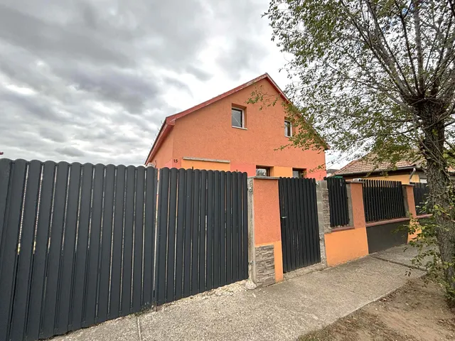 Eladó ház Ócsa, Dózsatelep 160 nm