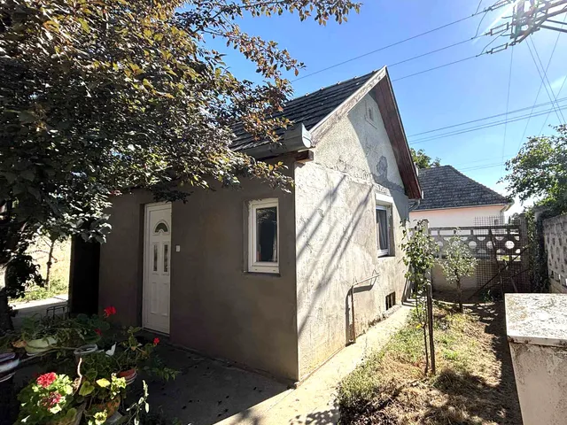 Eladó ház Tápiószecső 52 nm