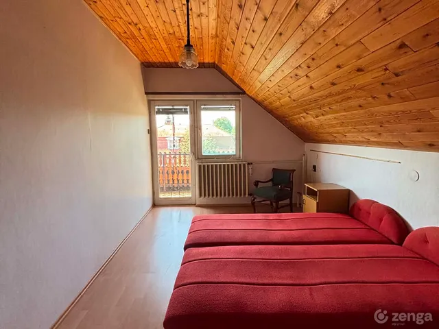 Eladó ház Balatonmáriafürdő 250 nm