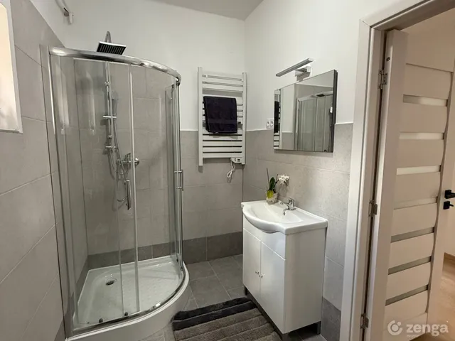 Kiadó ház Debrecen, Szabadságtelep 32 nm