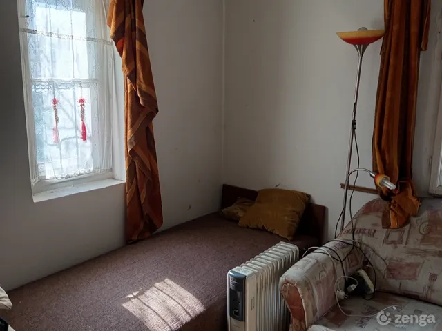 Eladó ház Budapest III. kerület, Csúcshegy 45 nm