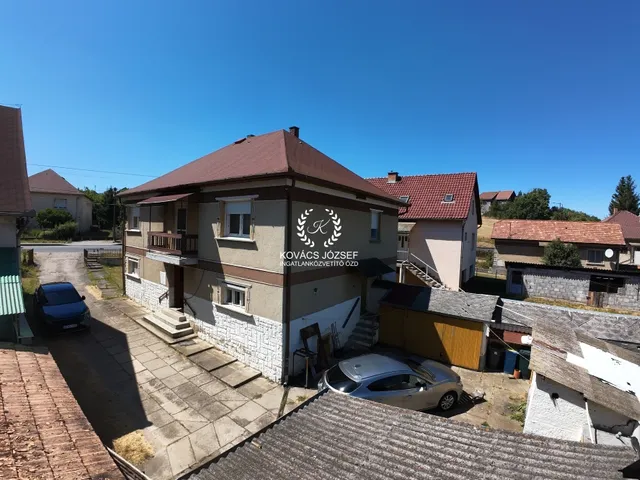 Eladó ház Arló 180 nm