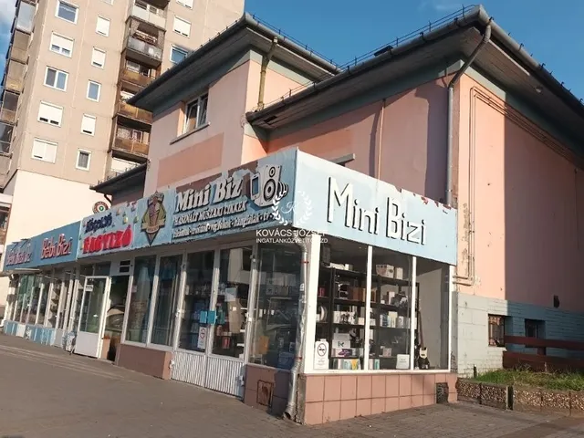 Kiadó kereskedelmi és ipari ingatlan Ózd, Vasvár út 44 nm
