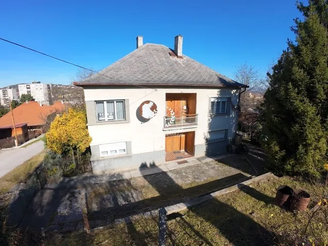 Eladó ház Ózd, Füredi utca  180 nm