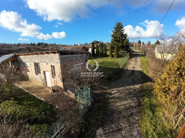 Eladó üdülő és hétvégi ház Ózd 25 nm