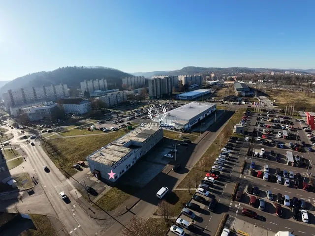 Eladó kereskedelmi és ipari ingatlan Ózd 60 nm