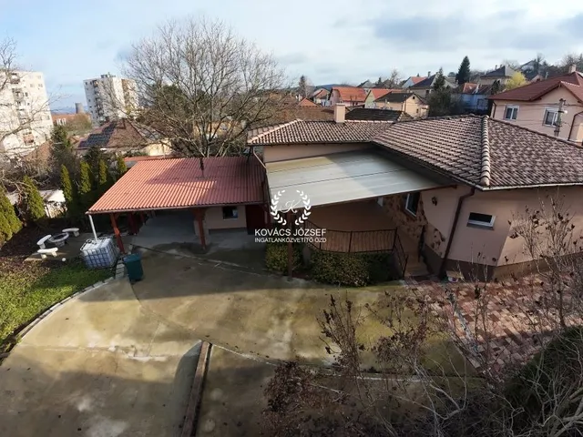 Eladó ház Ózd, Meggyes utca 83 nm