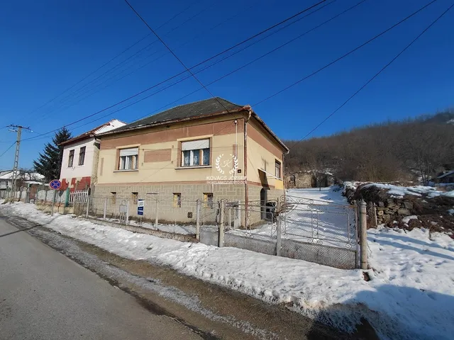 Eladó ház Csokvaomány 131 nm