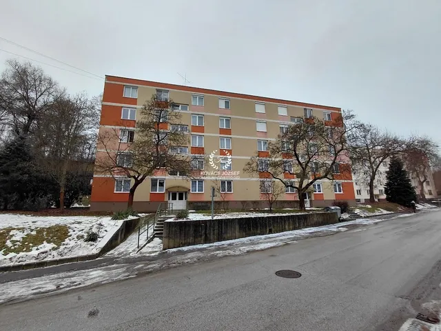 Eladó lakás Ózd, Szent István 74 nm