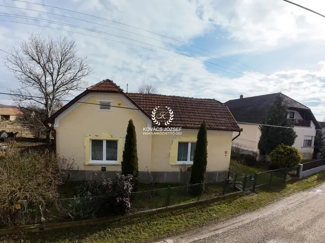 Eladó ház Hangony 80 nm