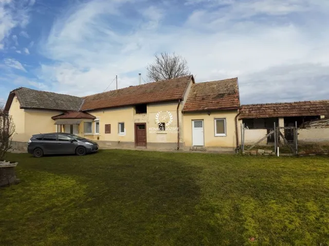 Eladó ház Hangony, Petőfi Sándor út 80 nm